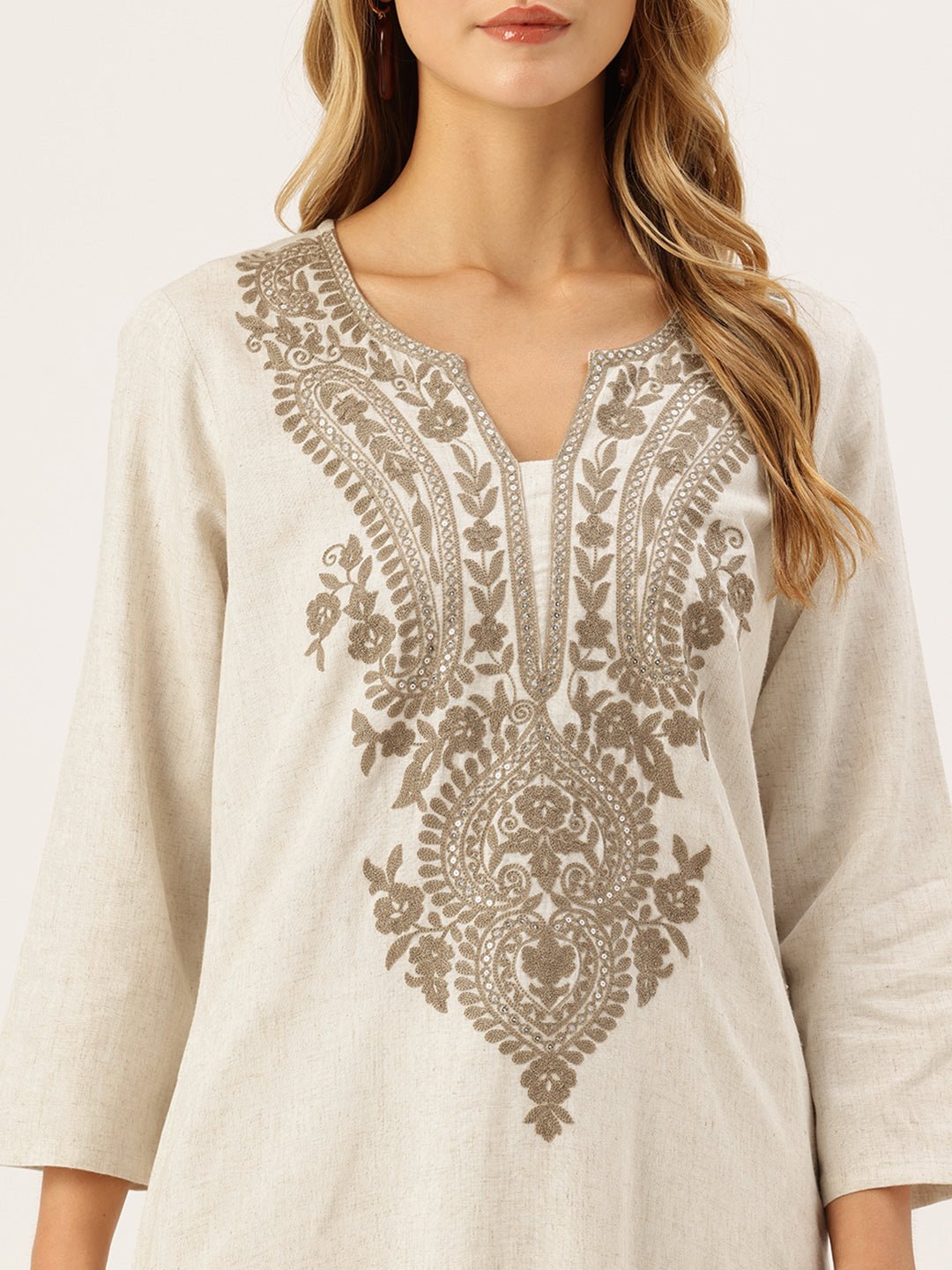 Beige Floral Embroidered Kurta - Image 2
